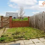 Newbuild 4Bed - City Centre - Free Secure Parking! By Hinkley Homes Short Lets & Serviced Accommodation
